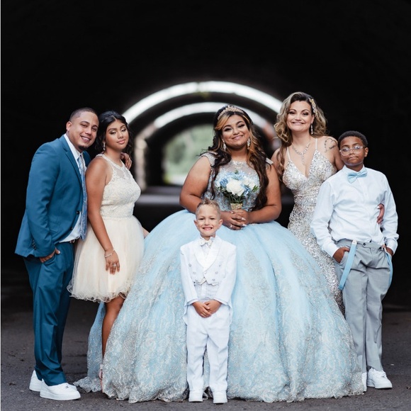 Meet your Posher, Jennifer - Picture 1 of 1